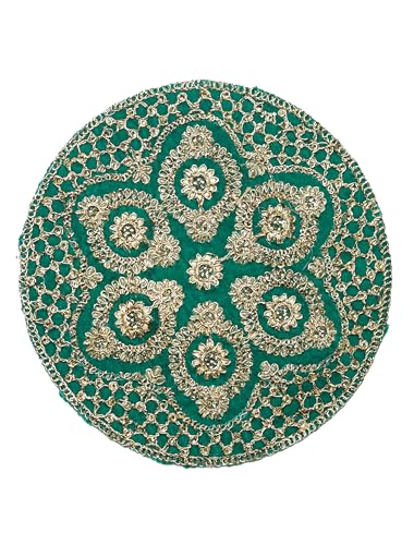 Single Round Velvet Pooja Cloth Mat Aasan Decorative Cloth for Multipurpose Pooja Festival Decorations Item & Article (Size:- 17 Inches X 17 Inches Diameter) (Green) von Aditri Creation