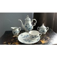 Blaue Dresden Sphinx Einfuhren 1957 Snack Set Für 22, Vintage Deutsche Tee-Set von AdmirasTreasure