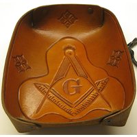 Handgefertigter Schreibtisch Organizer Aus Leder, Catch All Tray, Benutzerdefinierte Aufbewahrungsschale, Dekorative Schreibtischablage, Freemason von AdonisLeatherCanada