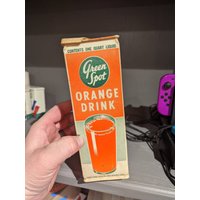 Nos 1950Er Green Spot Gewachste Milchkarton Oder Behälter von AdvertisingCollector