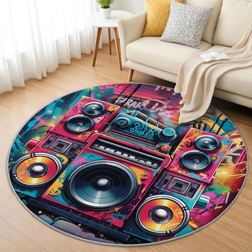 AevuCub Rock Musik Teppich Rund 60 cm Kurzflor - Waschbare Teppiche Wohnzimmer Boombox Hip Hop - Runder Teppich 60 cm Durchmesser Kinderzimmer - Bettvorleger Schlafzimmer rutschfest Weich AevuCub Rock Musik Teppich Rund 60 cm Kurzflor - Waschbare Teppiche Wohnzimmer Boombox Hip Hop - Runder Teppich 60 cm Durchmesser Kinderzimmer - Bettvorleger Schlafzimmer rutschfest Weich von AevuCub