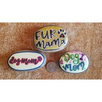 Handbemalter Hund Mom Rock - Geschenk Für Hundeliebhaber von AffinityStones