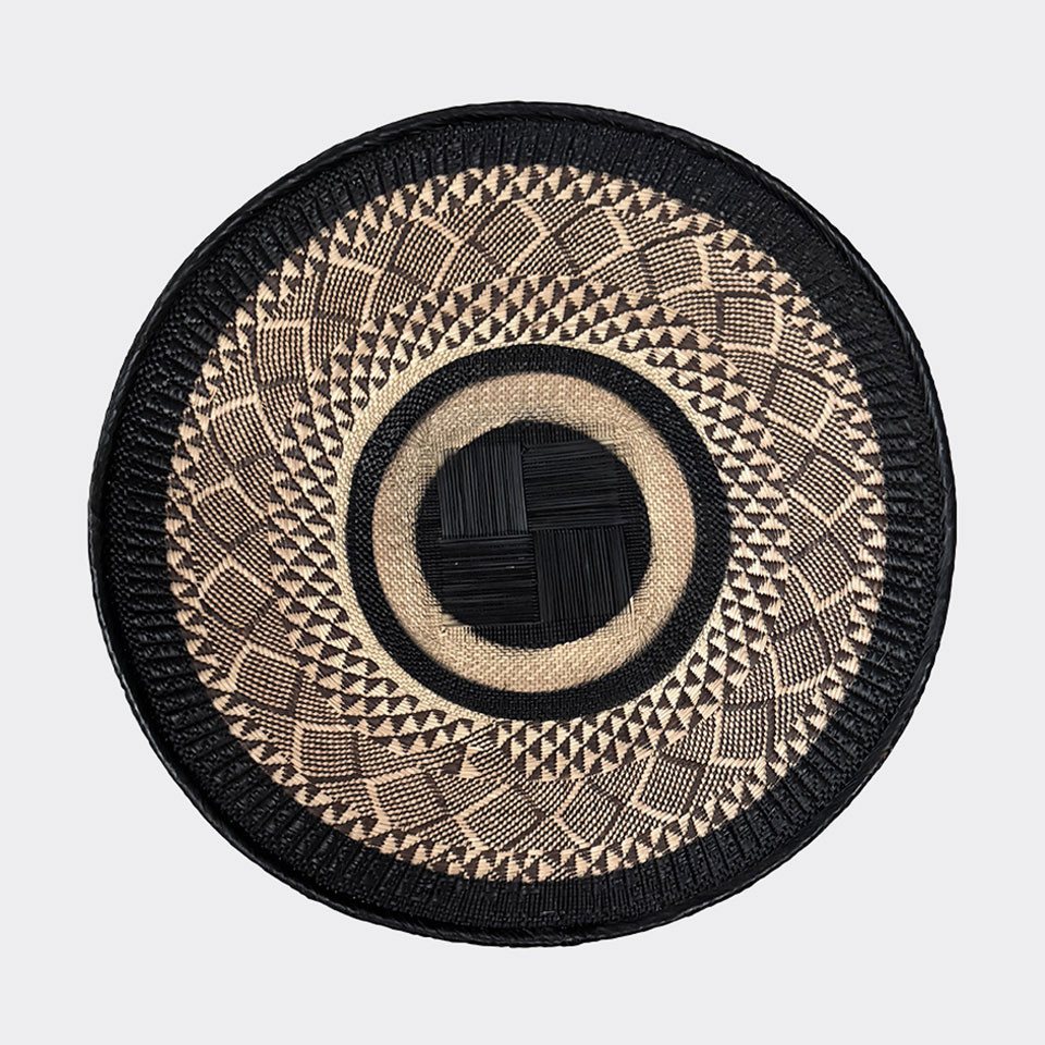 African Rainbow Craft Weidenkorb (Tonga Korb Flach - Finsternis-Geflecht - (Simbabwe) von African Rainbow Craft