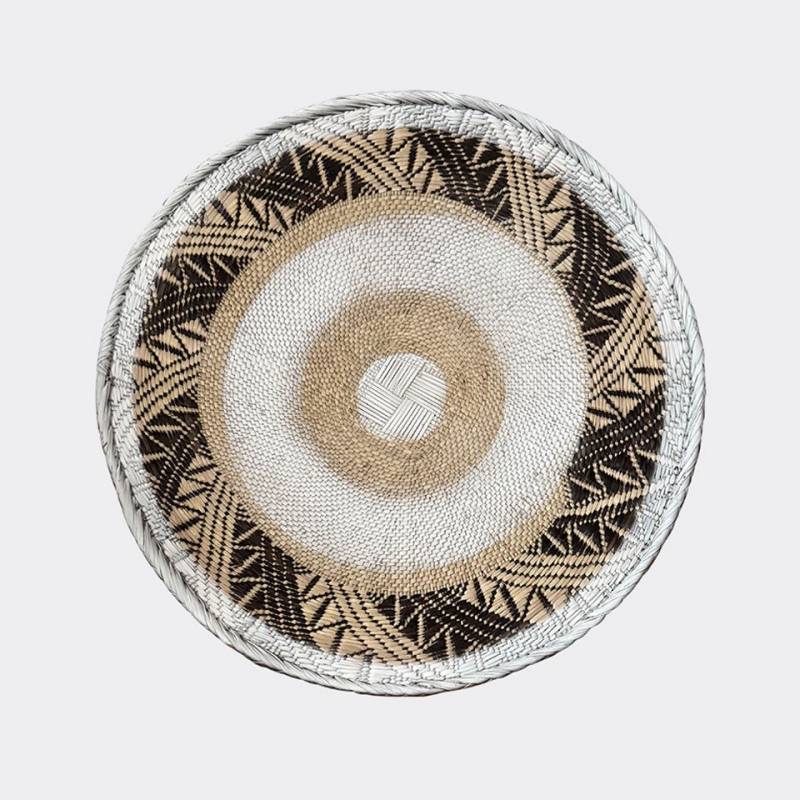 African Rainbow Craft Weidenkorb (Tonga Korb Flach - Harmonie-Schild - (Simbabwe) von African Rainbow Craft