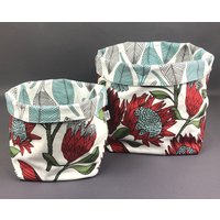 Aufbewahrungskörbe Stoff Zweiseitig Verwendbar -Korb Groß -Geschenk Erwachsene - Handgefertigt in Südafrika Aufbewahrungskörbe Stoff Zweiseitig Verwendbar -Korb Groß -Geschenk Erwachsene - Handgefertigt in Südafrika von AfricanPrideDesigns