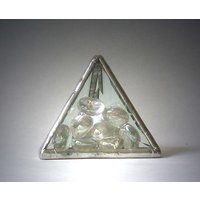 Geschrägter Glas-Umschläger Mit Klaren Glassteinen Geschrägter Glas-Umschläger Mit Klaren Glassteinen von AfricanSand