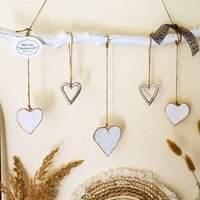 Fensterdeko Zum Hängen "Herzen" Weiß| Deko-Ast Im Rustikalen Landhausstil | Geschenk Geburtstag/Einzug von AgatasLaedchen