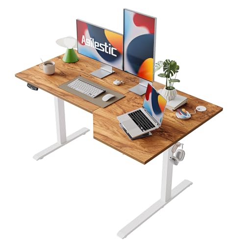 Agilestic Elektrischer Stehschreibtisch, L-förmiger 140 cm höhenverstellbarer Schreibtisch, Sitz- und Stehtisch für Home Office, ergonomischer aufsteigender Computertisch mit Splice Board, Hellbraun von Agilestic