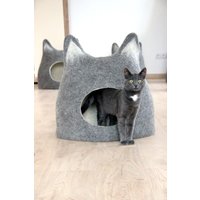 Katzenkorb Mit Ohren Aus Naturgrauer Wolle. Aus Wolle Gefilzte Katzenhöhle. Kleines Hundebett. Stilvolles Geschenk Für Haustiere von AgnesFeltforCats