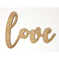 Birkenholz "Love' Wandkunst - Unfertiger Holzausschnitt Birkenholz "Love' Wandkunst - Unfertiger Holzausschnitt von AimNorthEngraving
