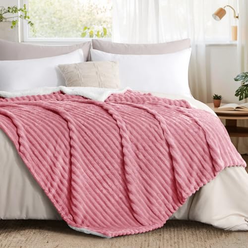 Aisbo Dicke Sherpa Decke Rosa - Warme Kuscheldecke Flauschig, Winter Plüsch Kuscheldecken 220x240 XXL als Sofadecke Couchdecke Große Überwurf Wohndecke von Aisbo