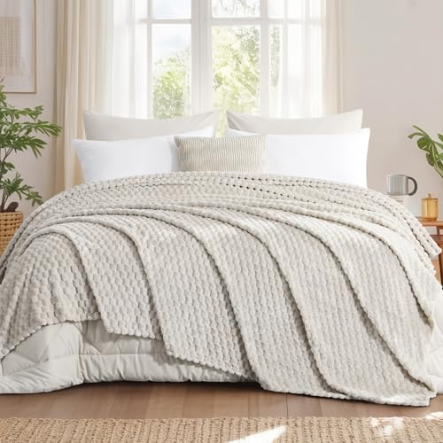 Aisbo Kuscheldecke Flauschig Decke Beige - Fleecedecke 230x270 cm als Sofadecke Couchdecke, Weich Kuschelige Riesen Wohndecke für Wohnzimmer Deko Blanket, Dicke Warme Plüschdecke Aisbo Kuscheldecke Flauschig Decke Beige - Fleecedecke 230x270 cm als Sofadecke Couchdecke, Weich Kuschelige Riesen Wohndecke für Wohnzimmer Deko Blanket, Dicke Warme Plüschdecke von Aisbo