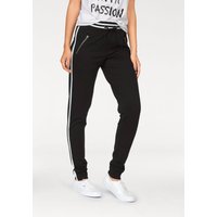 AJC Jogger Pants, im trendigem Retro-Design von Ajc