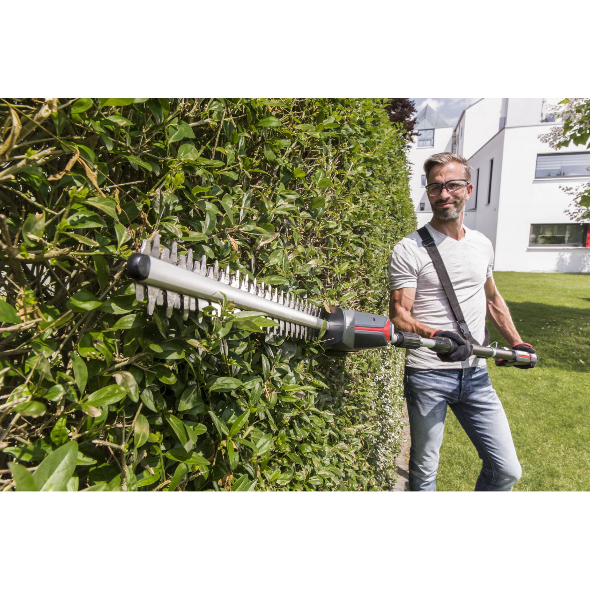 AL-KO Akku-Hochheckenschere 'HTA 1845' 45 cm 18 V ohne Akku und Ladegerät AL-KO Akku-Hochheckenschere 'HTA 1845' 45 cm 18 V ohne Akku und Ladegerät von Al-Ko