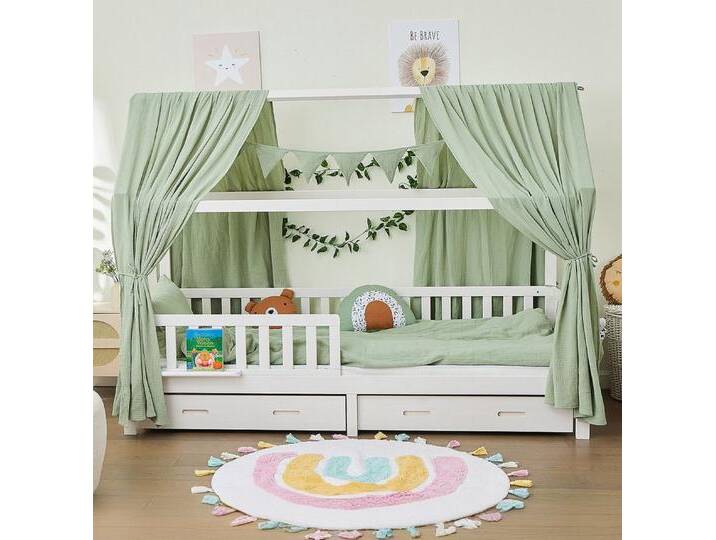 Alavya Home® Hausbett CLOUD aus Buche FSC® 100% zertifiziert KOMPLETT SET mit Musselin DEKO (Kinderbett 90x200 cm mit Schubladen I KOMPLETT Set - inkl. 100% Bio-Musselin Baumwolle Deko und Matratze I GOTS zertifiziert, Massivholzbett mit Rausfallschutz und Lattenrost I Jugendbett Liegefläche 200x90 cm), FSC zertifizierter aus massivem Buchenholz von Alavya-Home