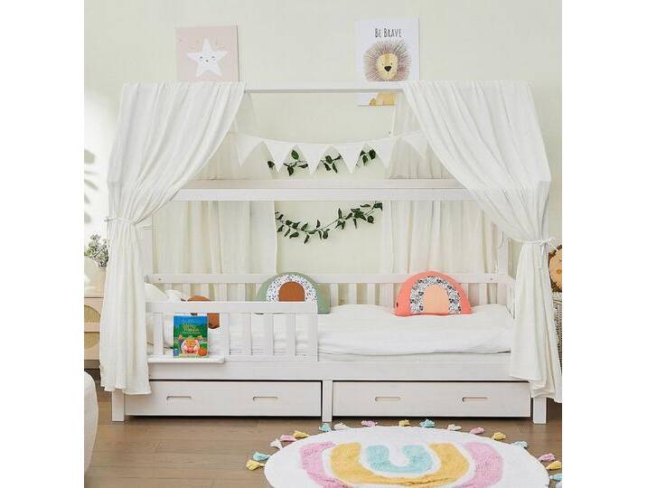 Alavya Home® Hausbett CLOUD aus Buche FSC® 100% zertifiziert KOMPLETT SET mit Musselin DEKO (Kinderbett 90x200 cm mit Schubladen I KOMPLETT Set - inkl. 100% Bio-Musselin Baumwolle Deko und Matratze I GOTS zertifiziert, Massivholzbett mit Rausfallschutz und Lattenrost I Jugendbett Liegefläche 200x90 cm), FSC zertifizierter aus massivem Buchenholz von Alavya-Home