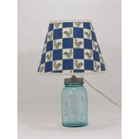 Aqua Quart Einmachglas Lampe Mit Hahn Schirm von AlbertEstateLtd