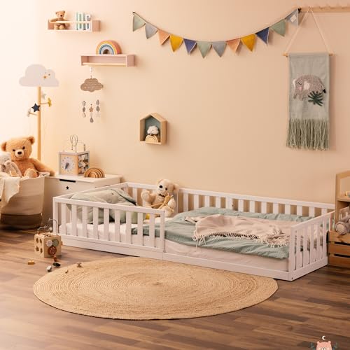 Alcube® Maxi Bodenbett 90x200 mit Rausfallschutz und Rolllattenrost - Montessori Kinderbett 90x200 für Jungen & Mädchen - Kinder Bett aus Kiefernholz für Kinderzimmer - Bett in Weiß von Alcube