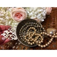 Rustikale Versilberte Antike Schale Verzierten Griff Tray Ente Stempel Schmuck Halter Kommode Platte Hochzeit Eitelkeit Dekor Metall Kerzenhalter von AleksJewelry