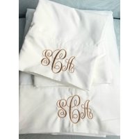 Monogrammed Sheet Set Custom Embroidery Bettwäsche Queen Twin Full King von AlexandersAgape
