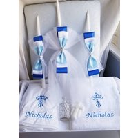 Spezielle Liste 2-18" Kerzen, 1-24" Kerze, Handtuch Und Öl Blatt Bestickt Royal Blue 2 Handtücher von AlexandersAgape