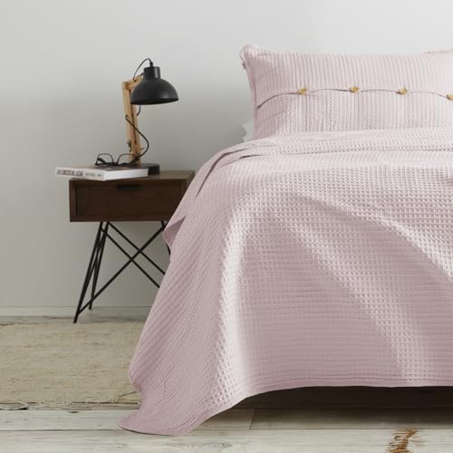 Colcha tejida Banús color Rosa. Cama de 135/140 cm von AlexandreHouse
