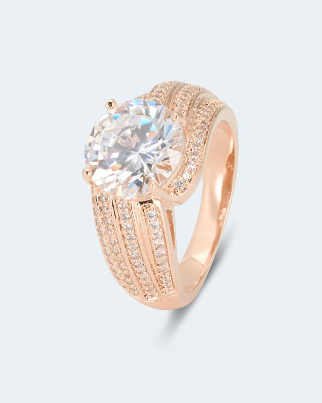 Ring mit Zirkonia von Alfredo Pauly