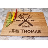 Schneidebrett Mit Pfannenwender, Gabel Für Grill Master. Lasergraviertes Aus Holz. Geburtstag, Vatertagsgeschenk Von Algis Crafts Schneidebrett Mit Pfannenwender, Gabel Für Grill Master. Lasergraviertes Aus Holz. Geburtstag, Vatertagsgeschenk Von Algis Crafts von AlgisCrafts