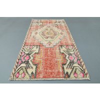 1'4 X 2'8 Ft Kleiner Vintage-Oushak-Teppich, Türmatte, Badematte, Handgemachter Wollteppich, Badezimmerteppich, Eingangsmatte, Eingangsteppich von AliBabaCarpets