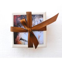 Satz Von 4 Untersetzer... Handgemachte Keramik Digitales Bild Original-Kunstwerk... Einzigartige Geschenkidee... Ein Einer Art Untersetzer Set von AlinasArt