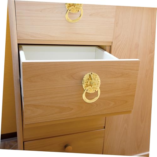 Alipis 10 Stück Vintage Möbelgriffe Goldfarbene Löwenkopf Schrankknöpfe mit Schrauben Retro Dekorative Türgriffe für Küchenschränke Schlafzimmermöbel und Weinboxen Alipis 10 Stück Vintage Möbelgriffe Goldfarbene Löwenkopf Schrankknöpfe mit Schrauben Retro Dekorative Türgriffe für Küchenschränke Schlafzimmermöbel und Weinboxen von Alipis