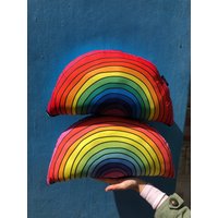 Geformte Kissen - Regenbogen von AlissColorfulHcraft