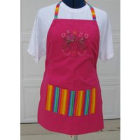 Bestickter Pink Apron Mit Streifentaschen-Teebeutel von AllThisNThat