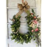 Hufeisen Kranz - Aus Buchsbaum Und Rosen von Alldesignsequine