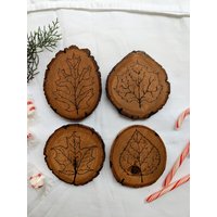 Handgefertigte Holz Runde Untersetzer - Set Von 4 von AlliMartindaleArt