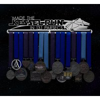 Made The Kessel Run in 13.1 Paraden - Allied Medal Kleiderbügel Halter Display Rack von AlliedMedalHangers