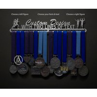 Personalisierter Medaillenhalter Mit Zwei Textzeilen - Alliierte Medaillenleiste von AlliedMedalHangers