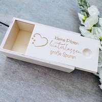 Erinnerungskiste - Haustier Holzbox Anteilnahme Persönliche Box Trauer Hund Katze Kleine Pfoten Hinterlassen Große Spuren von AllieundNoah