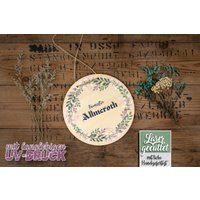 Holz Namensschild Türschild Rundes Holzschild Mit Frühlings Blumenkranz Und Personalisiertem Name Individuelle Gestaltung Spring Wood Deko Holz Namensschild Türschild Rundes Holzschild Mit Frühlings Blumenkranz Und Personalisiertem Name Individuelle Gestaltung Spring Wood Deko von AllmieDesign