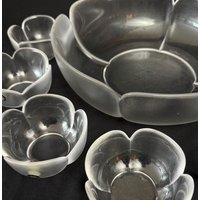 xl Schale Mit Dessertschälchen 7Tlg. Rosenthal Studio-Linie Klarglas Björn Wiinblad "Form Ohne Namen" xl Schale Mit Dessertschälchen 7Tlg. Rosenthal Studio-Linie Klarglas Björn Wiinblad "Form Ohne Namen" von AllmodernEtsy