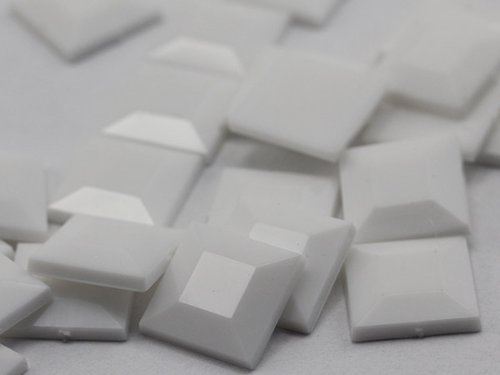 15mm White Chalk .WHT Flat Back Square Acrylic Jewels Pro Grade - 30 Pieces by Allstarco von Allstarco