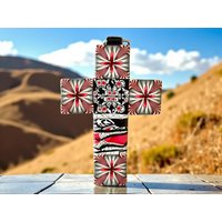 Kleines Handgemachtes Polymer Clay Kreuz Rot, Schwarz Und Weiß Fun Mosaik Design Hängendes Wandkreuz Christlicher Kunst-Dekor Ooak von AlmightyClayCr8tions