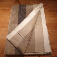 Wunderschöne Und Einzigartige Kuscheldecke Aus Babyalpakawolle, Beige-Natur-Gestreift, Gewebtes Unikat von AlphaAlpakaUnikate
