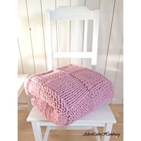 Tagesdecke in Rosé-Rot von AlteLiebeHamburg