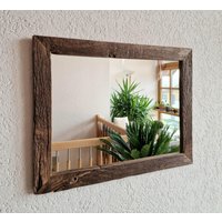 Altholz Spiegel S1979 Holzspiegel Wandspiegel Antiko Alteiche Alter Badesteg Altholzspiegel Badspiegelpiegel Handarbeit 48 X 62 Altholz Spiegel S1979 Holzspiegel Wandspiegel Antiko Alteiche Alter Badesteg Altholzspiegel Badspiegelpiegel Handarbeit 48 X 62 von Altholzspiegel