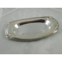 Versilbertes Serviertablett Von Rogers von AlwaysPlanBVintage