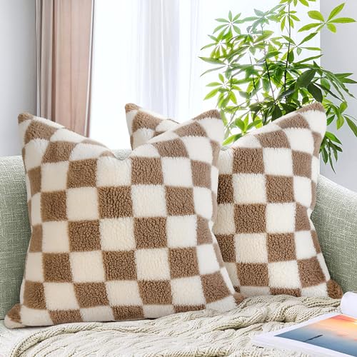 AmHoo 2er Set Dekorative Kissenbezug Schachbrett Dekokissen Sofakissen Luxus Super Sanft Kunstpelz Wolle Set Fall Kissen für Couch Sofa Schlafzimmer 45x45 cm Kamel von AmHoo