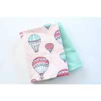 Rosa Heißluftballon Flanell Decke Und Burp Tuch Set, Heißluftballons Baby Mädchen Empfang Rosa Aqua Neugeborenen Swaddle von AmanaDesign