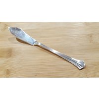 Antik Jk & Co Versilberte Platte Plume Tip Flachgriff Master Buttermesser 5 7/8" Antik Jk & Co Versilberte Platte Plume Tip Flachgriff Master Buttermesser 5 7/8" von AmazingSilver21