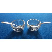 Vintage Sammlerstück Art Deco Cut Crystal Open Salt Cellar Mit Webster Sterling Salzlöffel, 2Er Set Vintage Sammlerstück Art Deco Cut Crystal Open Salt Cellar Mit Webster Sterling Salzlöffel, 2Er Set von AmazingSilver21